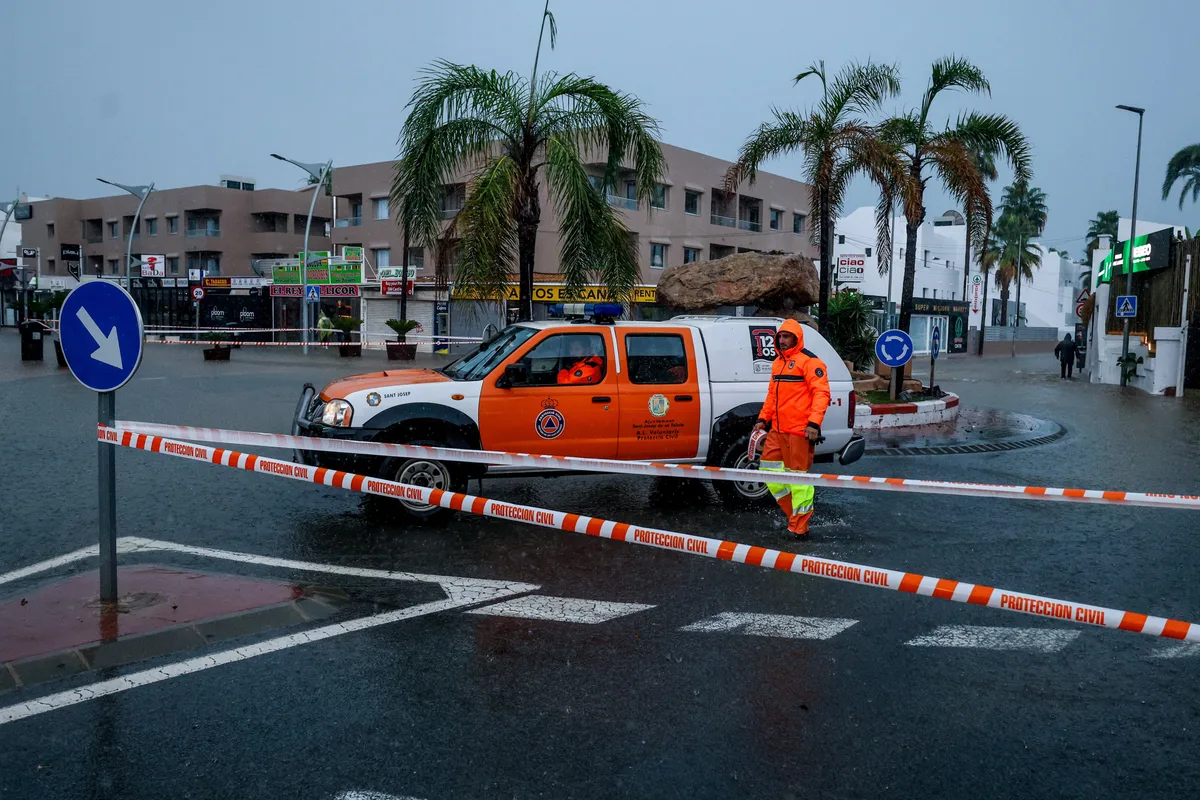 La UME se despliega en Ibiza y Mallorca para colaborar en las incidencias provocadas por la dana ‘Adam’