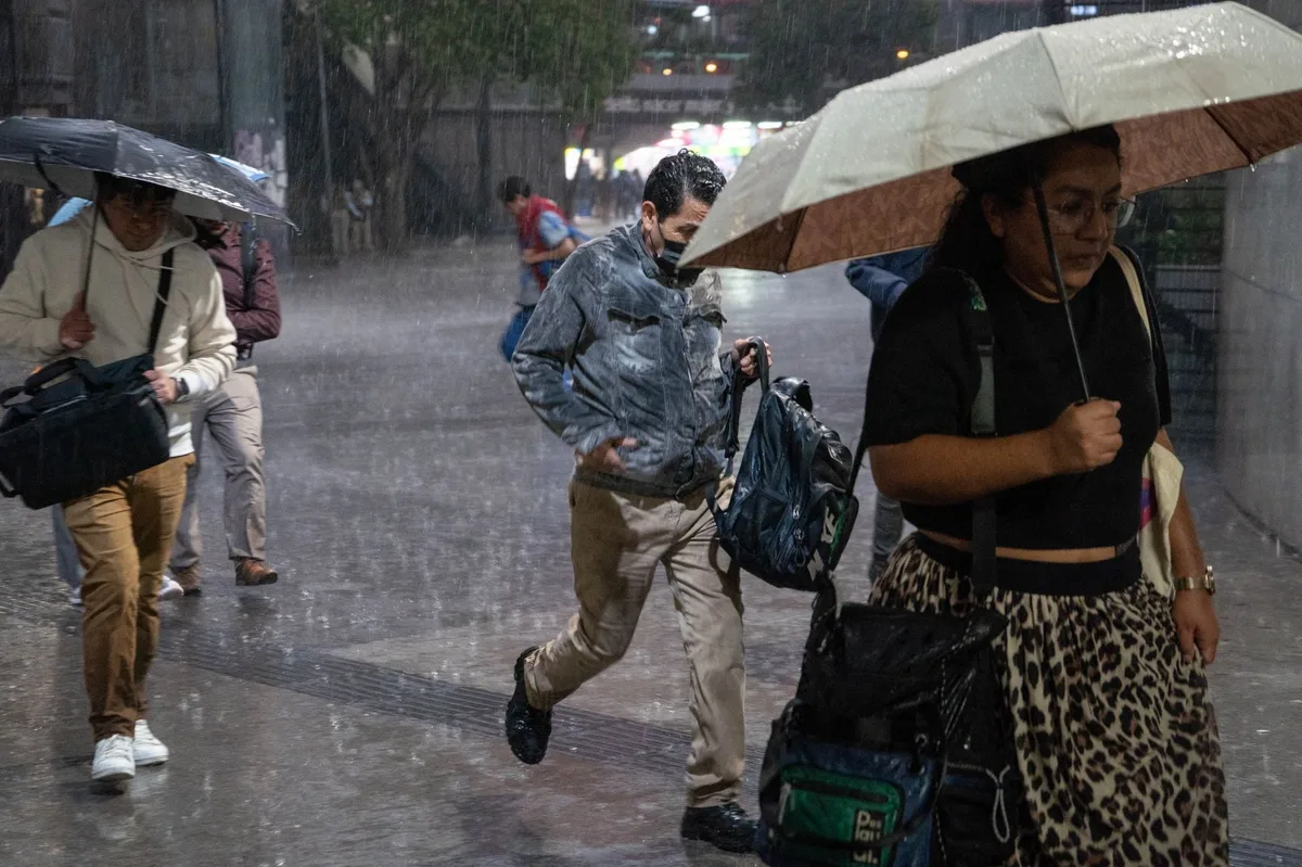 Onda tropical 39 ‘pega’ a México: Estos son los estados con lluvias fuertes y riesgo de inundaciones