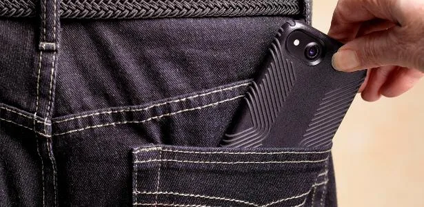 Como quadrilhas conseguem 'reativar' celular roubado mesmo bloqueado