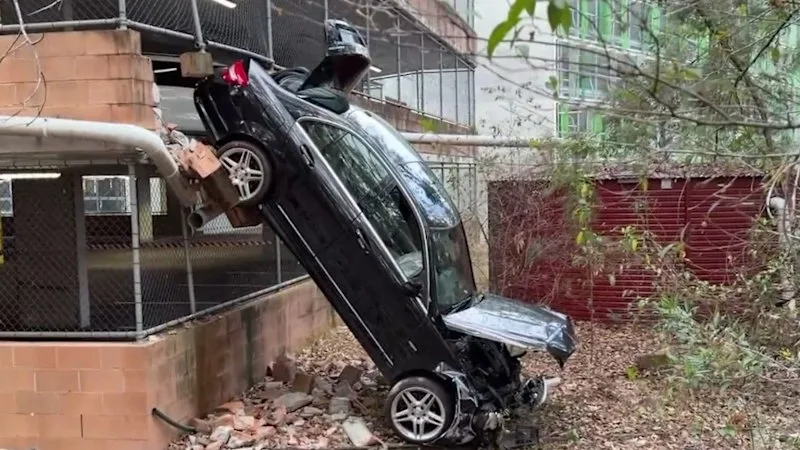 Vehicle carjacked in broad daylight in Brisbane