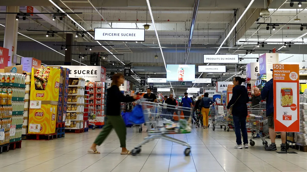 Hackers heat French supermarket fridges to 50C in 'large-scale' cyber attack