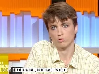 « Une liberté d’expression garantie » : France Télévisions nie avoir censuré Adèle Haenel dans « La grande librairie »