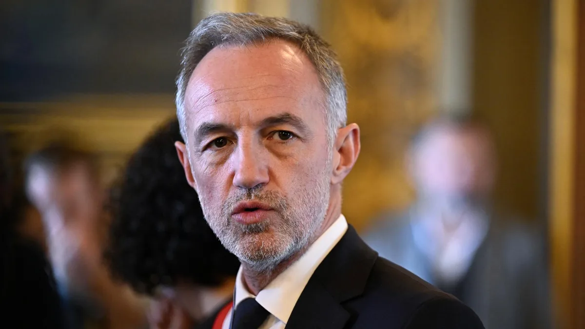 Emmanuel Grégoire répond à Donald Trump pour qui la charia est « un deuxième mode de vie » à Paris