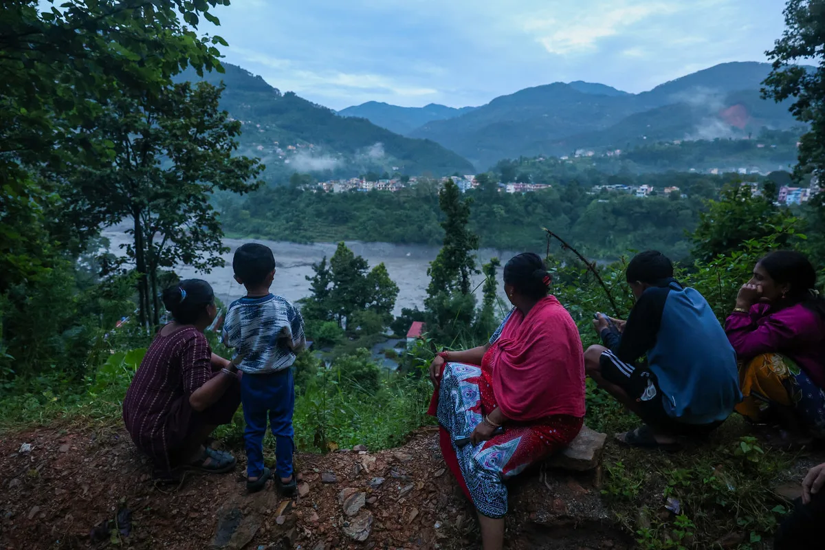 Fears of more flooding in Nepal, 100 Americans among the missing as rescue efforts step up