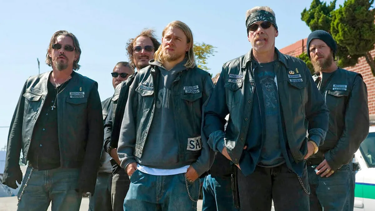 ‘Legends’ reunirá a Charlie Hunnam y al elenco original de ‘Sons of Anarchy’