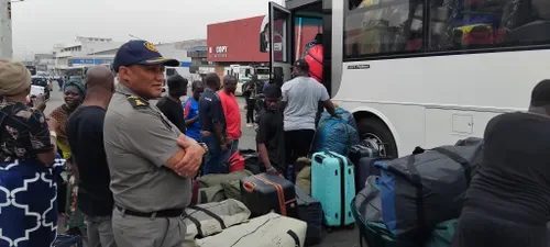 Refugees moved from Durban Home Affairs centre as Umbilo businesses welcome relief