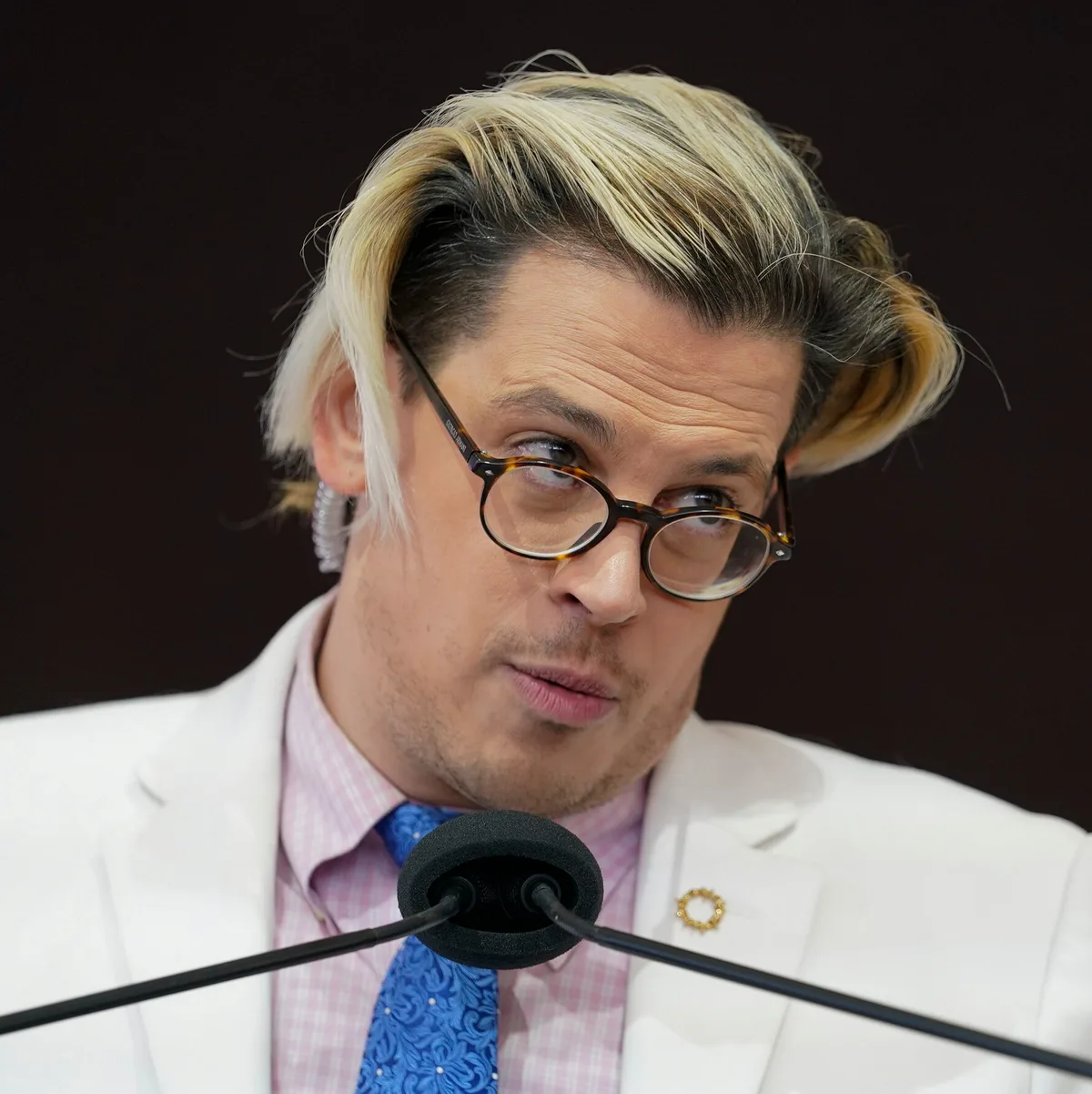 Milo Yiannopoulos, a Right-Wing Provocateur, Is Arrested by ICE