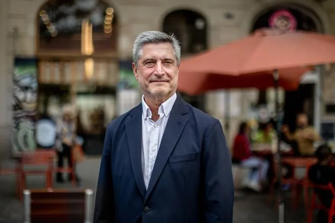Jordi Martí (Junts): "Si soy alcalde de Barcelona conservaré las 10.000 licencias de pisos turísticos, ni una más"
