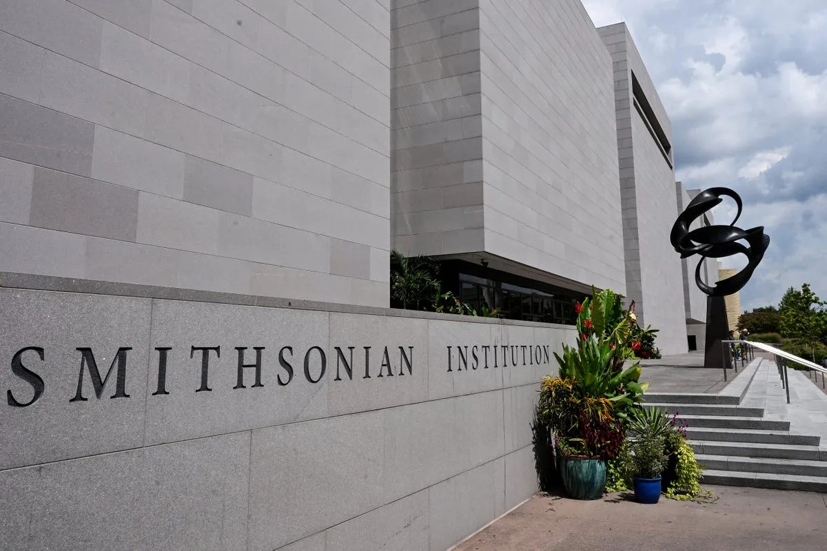 Trump threatens to cut federal ties with Smithsonian over anti-Americanism claims