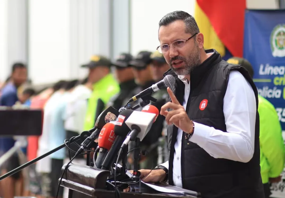 Anuncian moción de censura contra Jaime Andrés Beltrán por supuestas vacaciones durante emergencia por terremoto