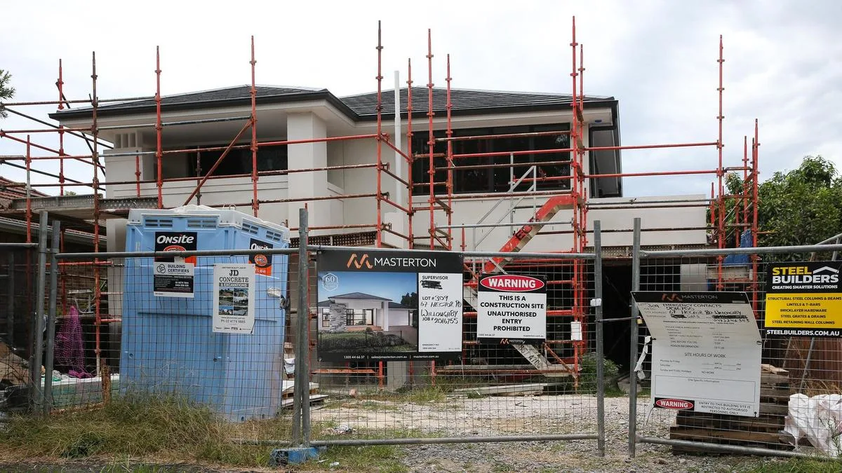 Australian house prices set to drop 9 per cent, Commonwealth Bank forecasts