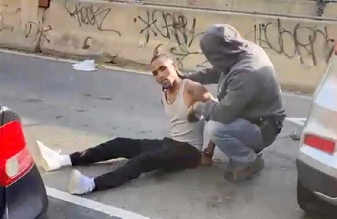 Agentes del ICE balearon a un migrante frente a un niño de cinco años y estallaron las protestas