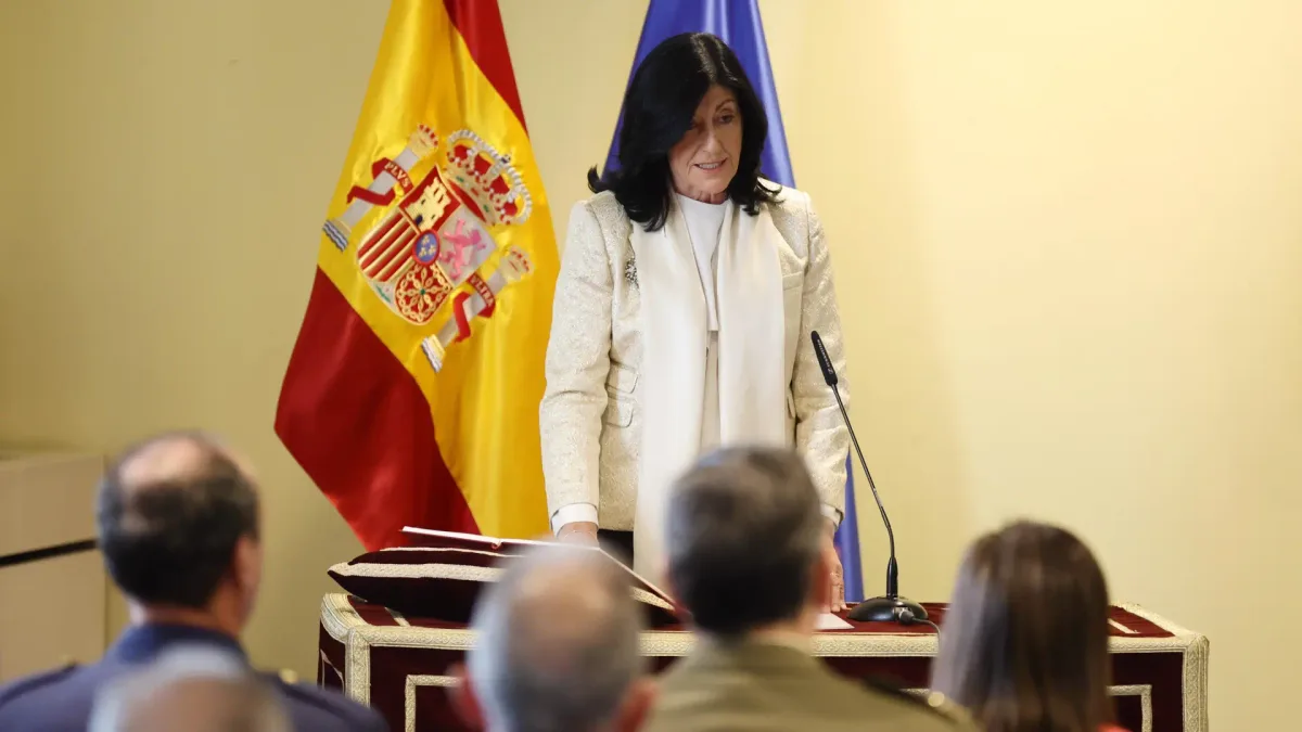 El PSOE responde a Feijóo que la directora del CNI no puede comparecer en el Senado porque la Mesa ya rechazó esa petición