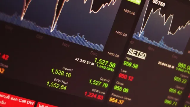 Bolsas europeias em alta, com o petróleo a descer