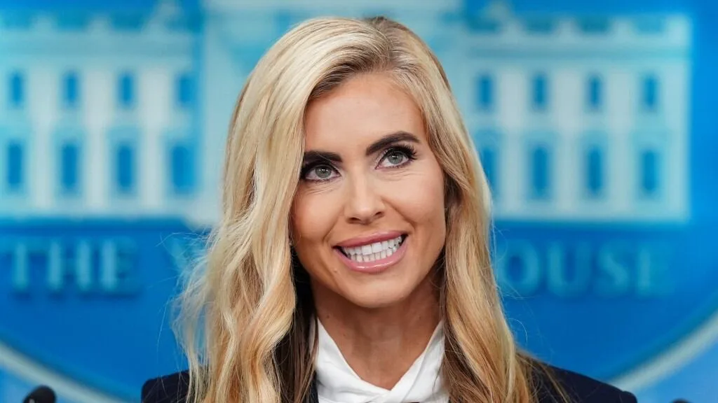 Cambios en la comunicación de la Casa Blanca: quién es Katie Zacharia, la nueva vocera de Trump