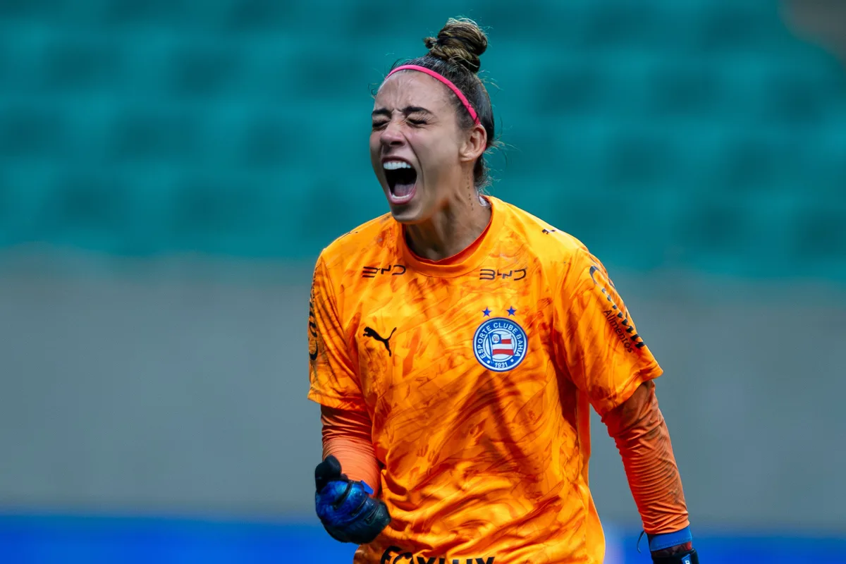 Decisiva, goleira Yanne faz questão de dividir o protagonismo no Bahia