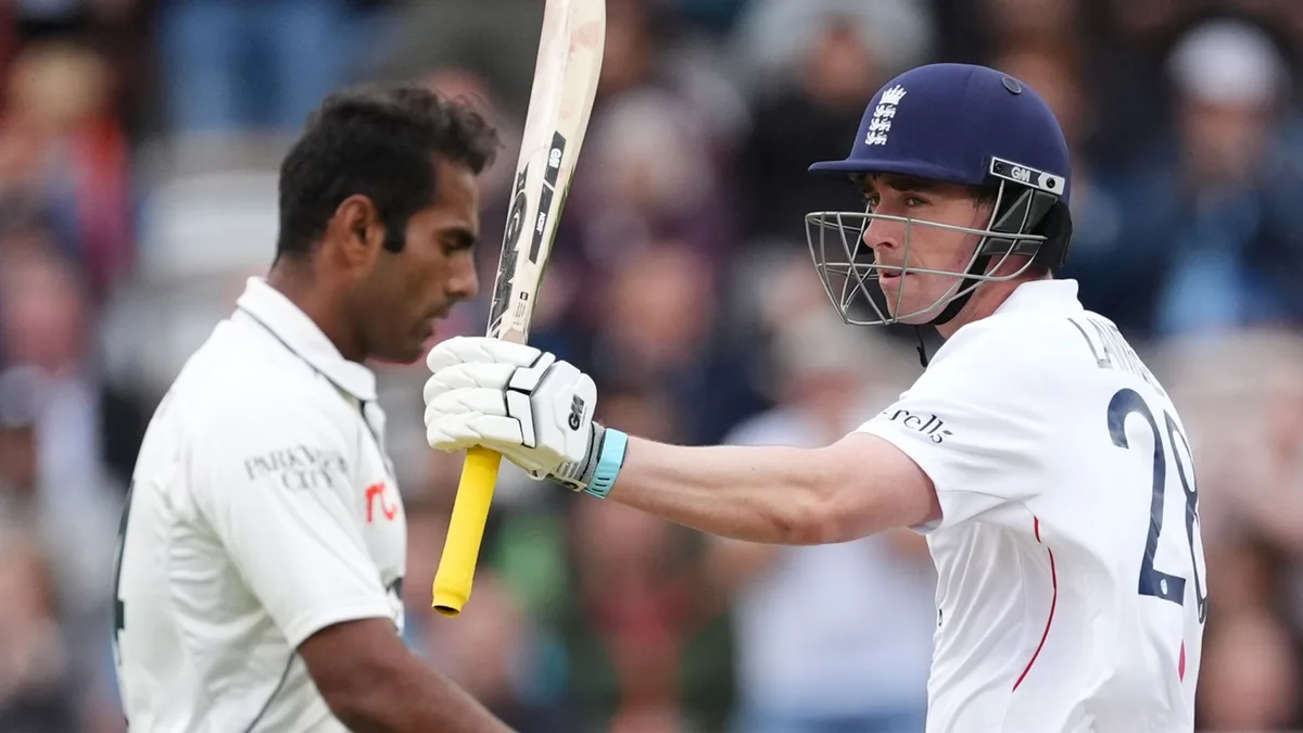 Lawrence's fifty lifts England to healthy lead vs Pakistan at rainy Lord's