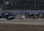 MotoGP - Fernández detona Bezzecchi por acidente na largada da sprint: "Ele sabe que não podia ter feito isso"