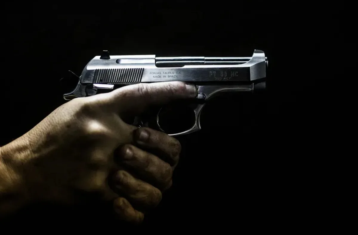 Suspeito de tentativa de assalto morre após ser baleado por policial penal no Vinhais, em São Luís