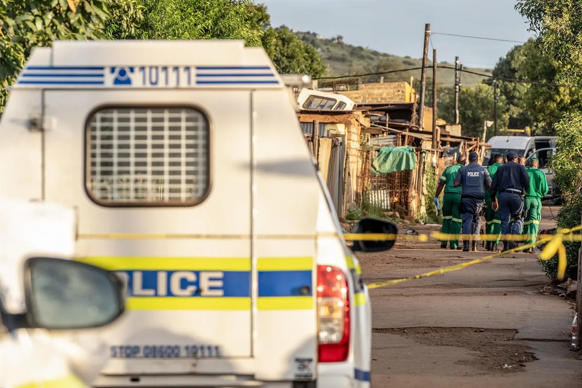 Al menos 11 muertos en un tiroteo durante una celebración en una vivienda en Sudáfrica
