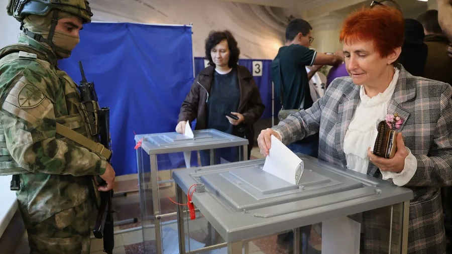 Parlamentswahl in Kriegszeiten: Wahl in Russland endet - wie schneidet Putins Partei ab?