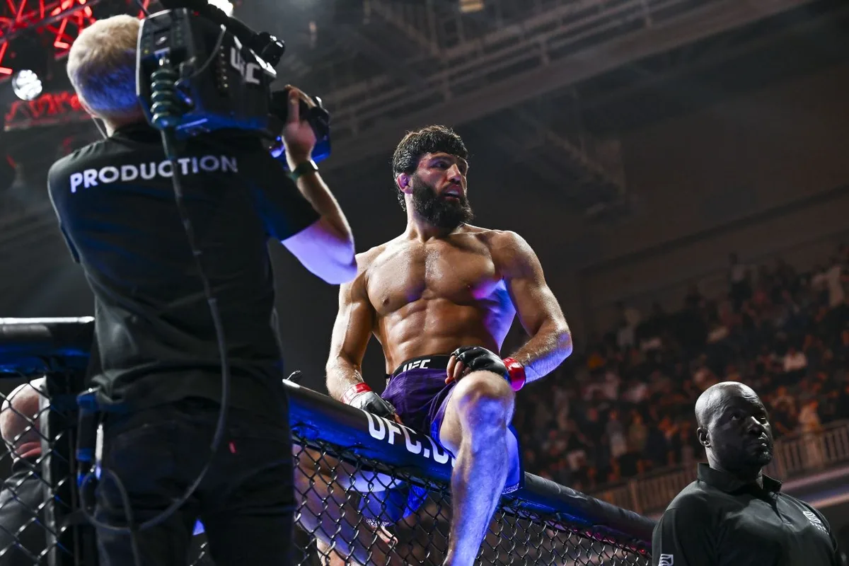 29-летний Царукян впервые за карьеру в UFC вышел на серию из шести побед