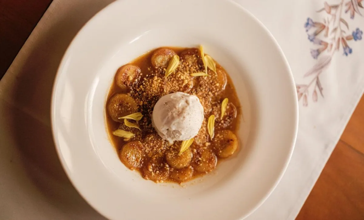 No Dia da Banana, conheça 4 sobremesas feitas com a fruta em restaurantes do ES