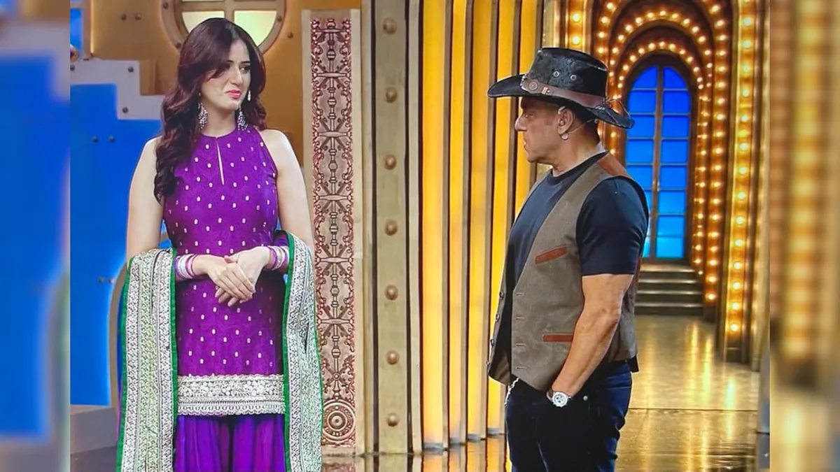 'Became A Side Character In My Own Story': Isha Rikhi Gets Emotional On Bigg Boss 20, Salman Khan Tells Her To Move On