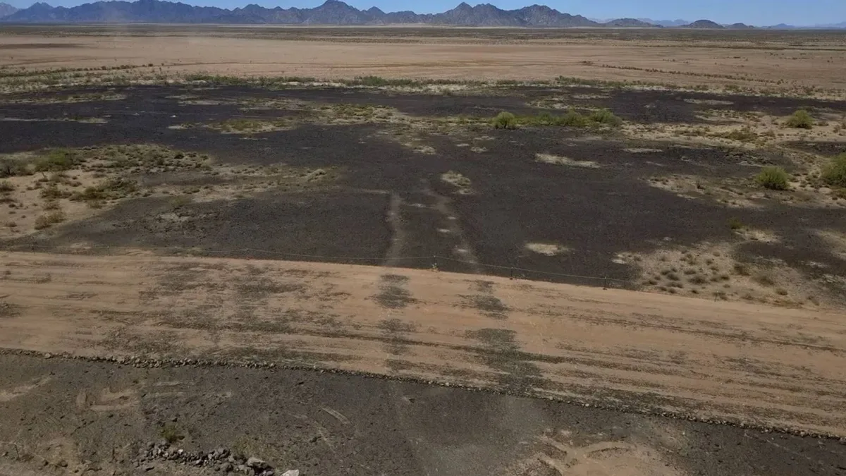 El muro de Trump entre EEUU y México destruye un geoglifo más antiguo que Stonehenge y las pirámides de Egipto