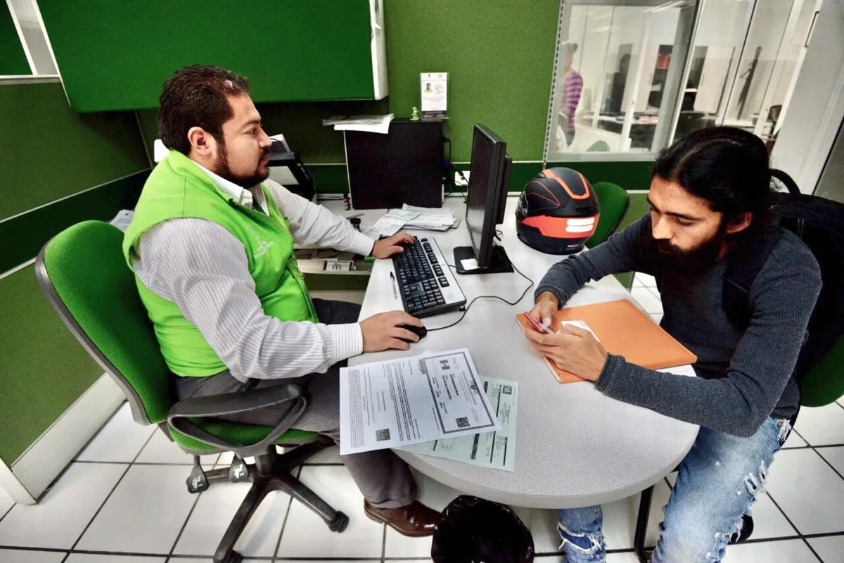Los impuestos financiarán 70% del gasto público en 2027, un máximo desde 1990