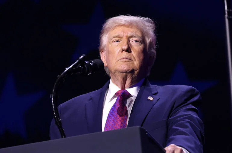WSJ: Трамп в частном порядке обсуждает возможность объявления окончания войны с Ираном