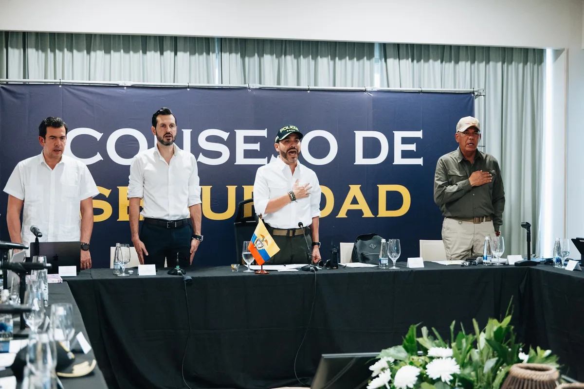 Abelardo de la Espriella se despachó contra gobernadora y representante de San Andrés en pleno recibimiento a la isla: "Voy a utilizar toda mi autoridad"