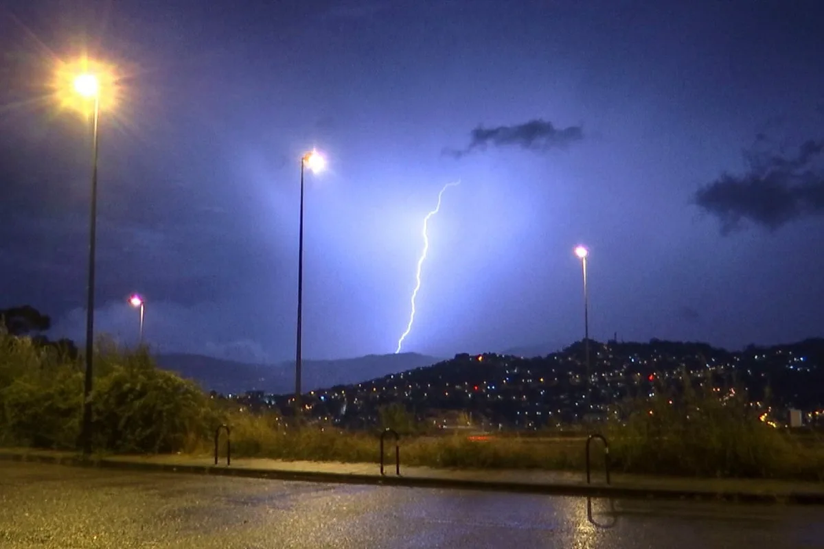 Una borrasca dejará lluvias y tormentas fuertes en el oeste, noreste y área mediterránea
