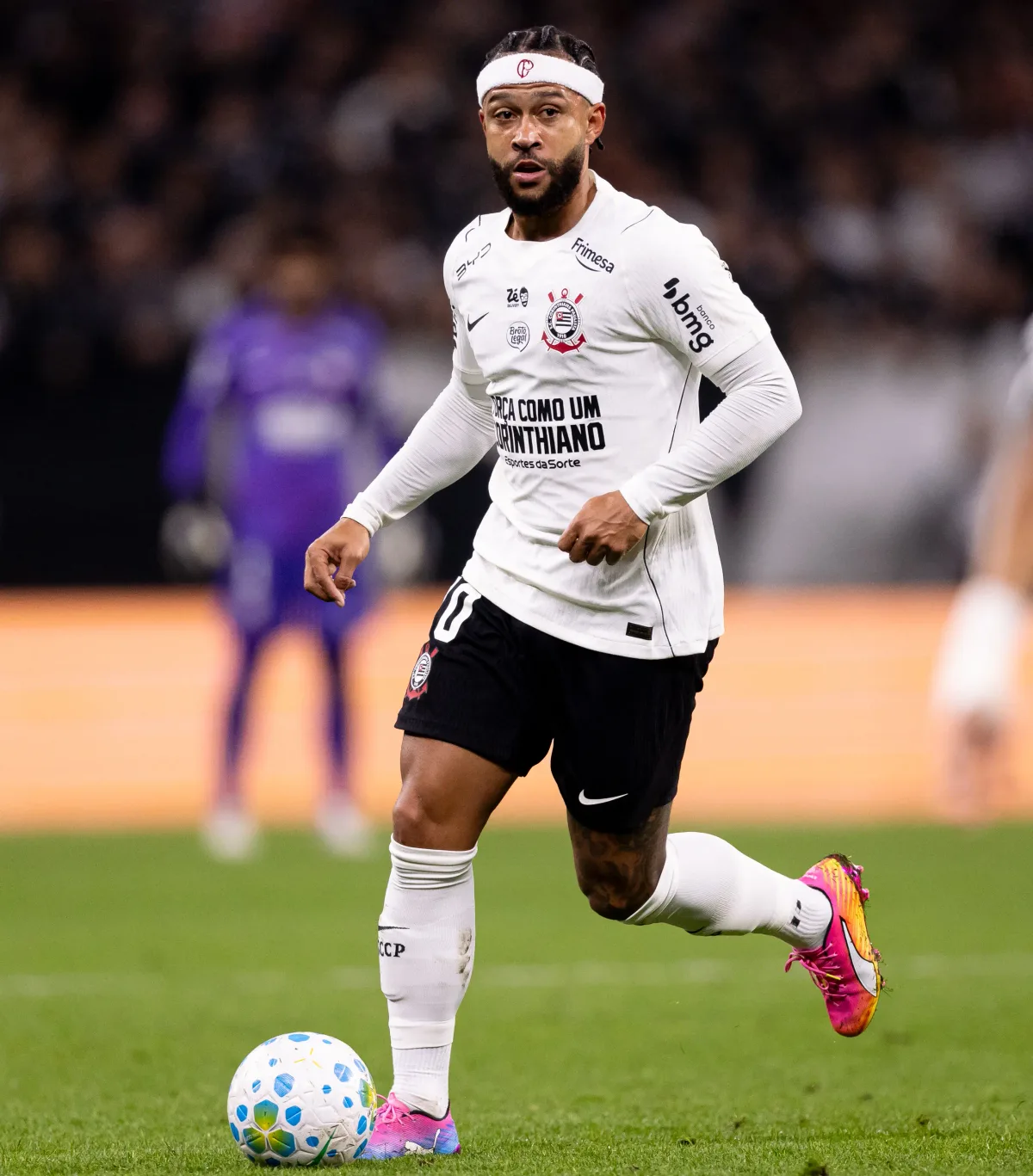 Corinthians deve tomar decisão sobre renovação com Memphis nesta terça