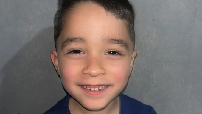 Le impusieron una restricción de libertad ambulatoria a la madre investigada por el crimen de su hijo de 6 años en Santa Fe