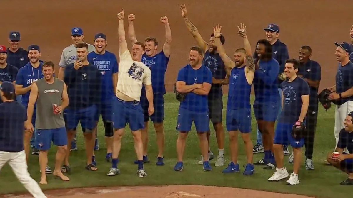 Blue Jays get creative deciding the order of their fantasy football draft