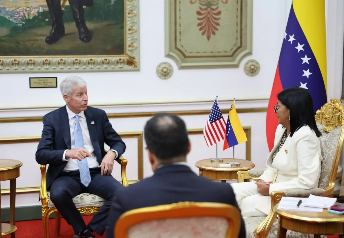 Secretário de Energia dos EUA vai à Venezuela discutir acordo petrolífero