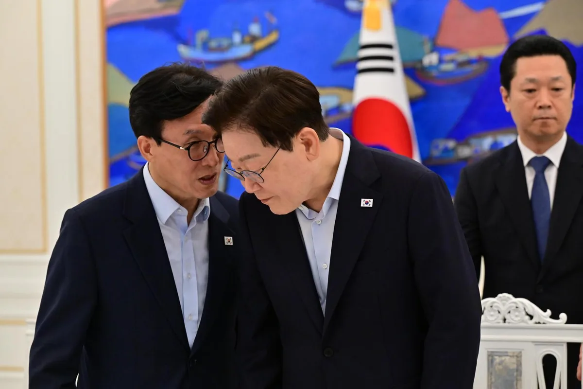 적십자회장 선출된 인요한, 취임 못하나…김민석, 李에 임명 반대 표명