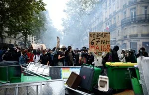 Coletes Amarelos: o que foi o movimento de 2018 na França que pode ressurgir em 2026