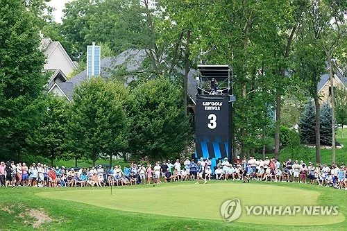 재정난 겪는 LIV 골프, 다음 주부터 직원 대량 해고 통보