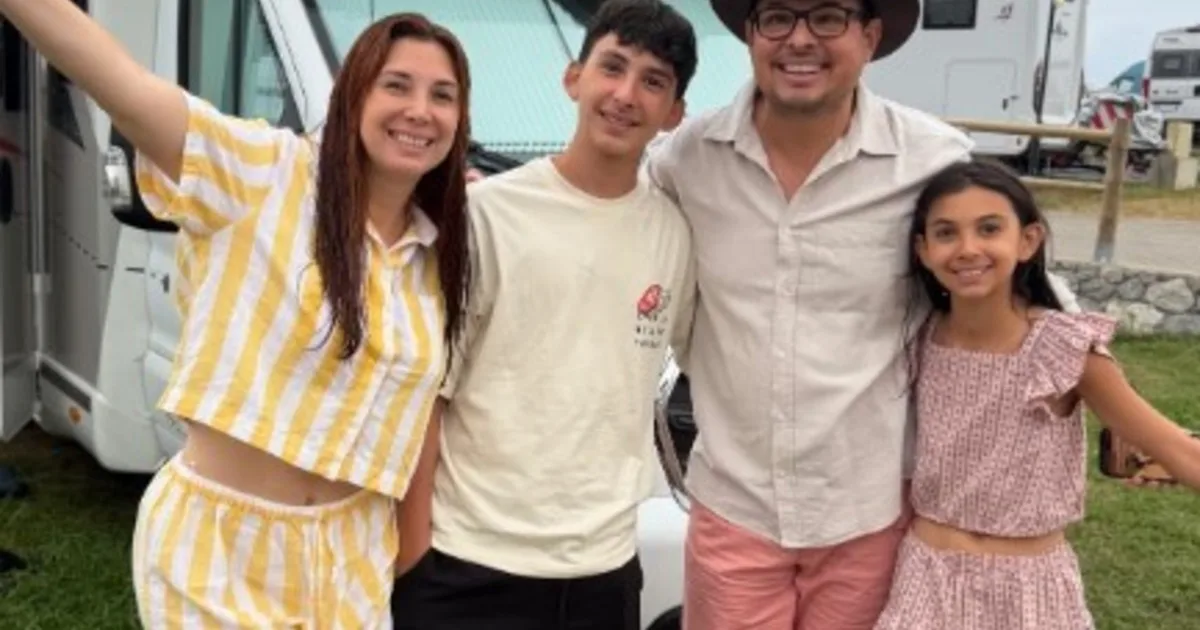 Hildemaro dejó Madrid y ahora vive con su familia en un pueblo de Guadalajara: "Estábamos buscando vivir un poco más despacio. La vida rural no es más barata, pero la pago feliz"