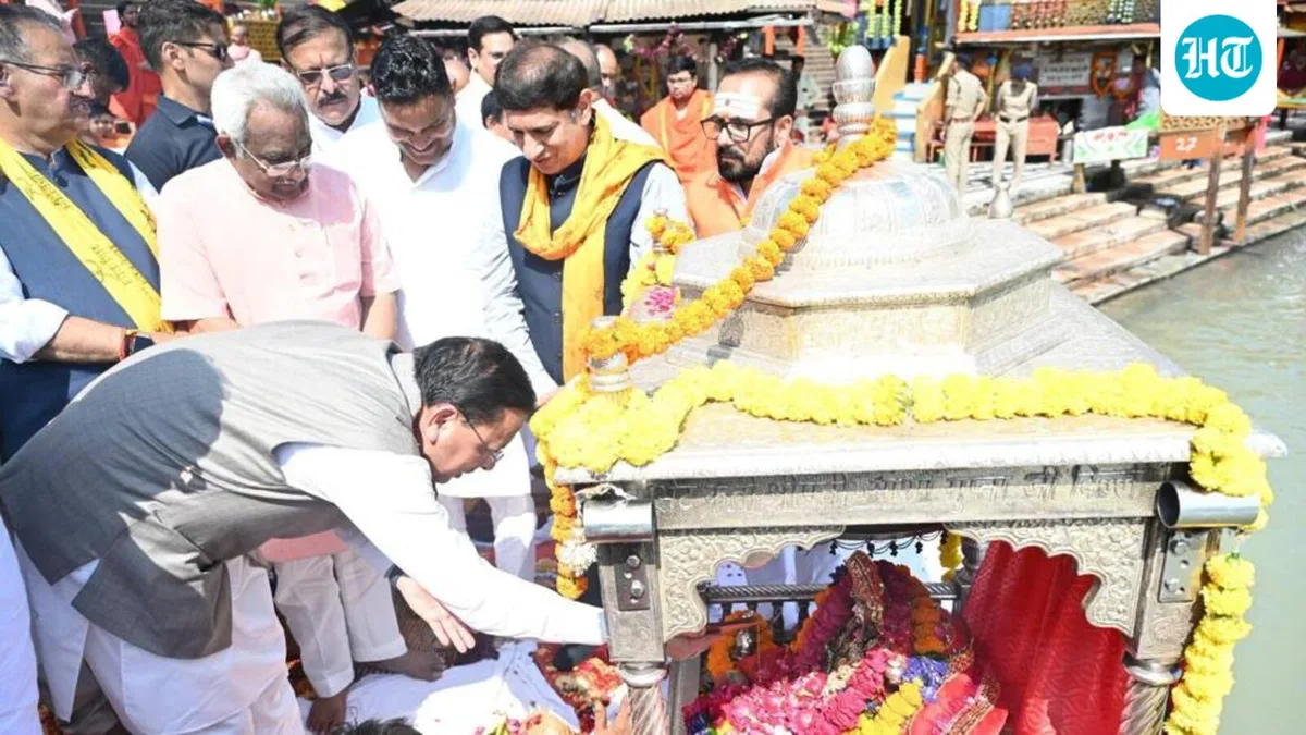 CM Dhami performs Ganga Aarti at Haridwar to mark PM’s 25 years in public service