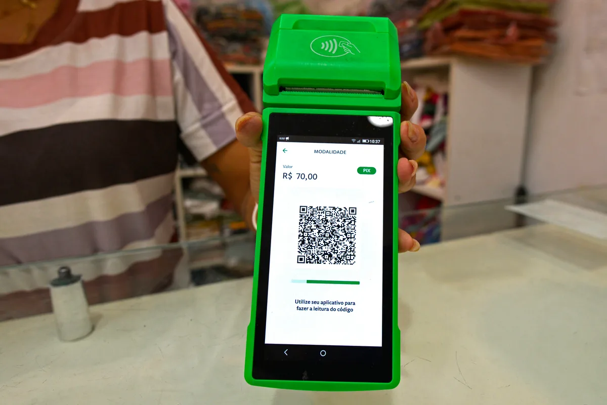 Vende pelo Pix sem MEI? Saiba quando a Receita pode cobrar impostos e multas