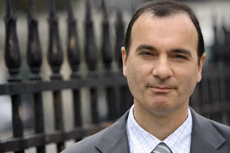 "Je me suis retiré et un couillon a mis un bulletin dans l’urne à mon nom" : Jean-Marc Governatori, candidat malgré lui