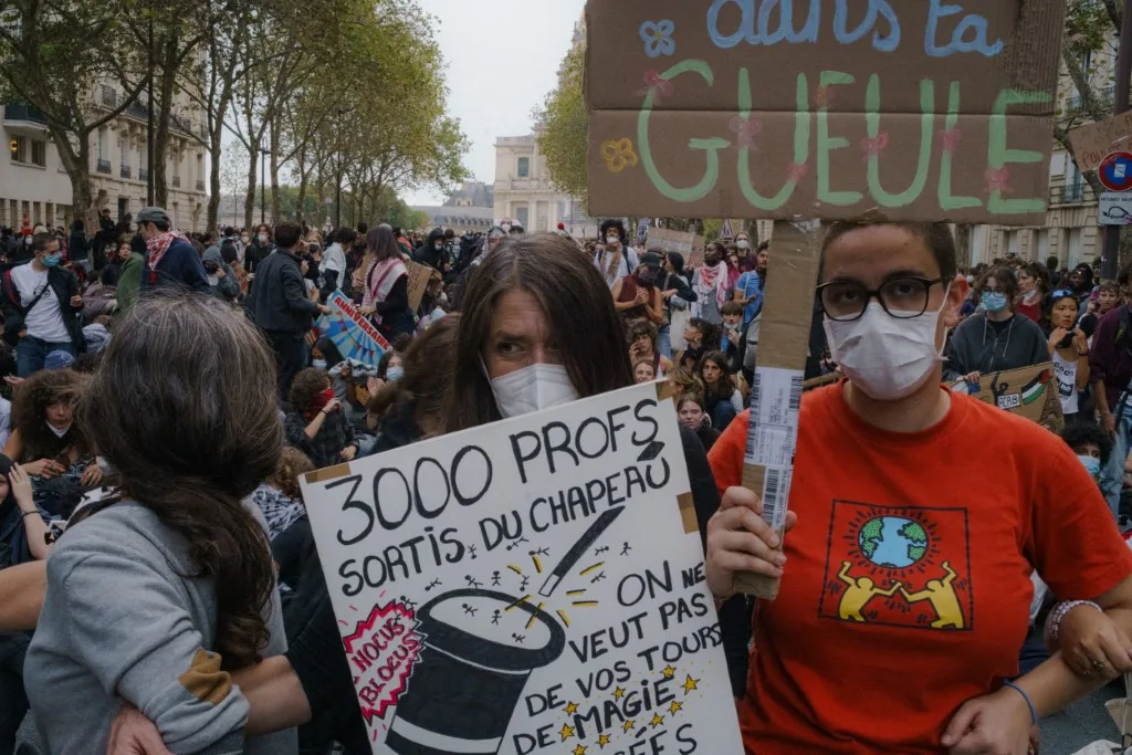 Mouvement lycéen : "Il faut savoir regarder cette jeunesse dans les yeux et lui dire la vérité"
