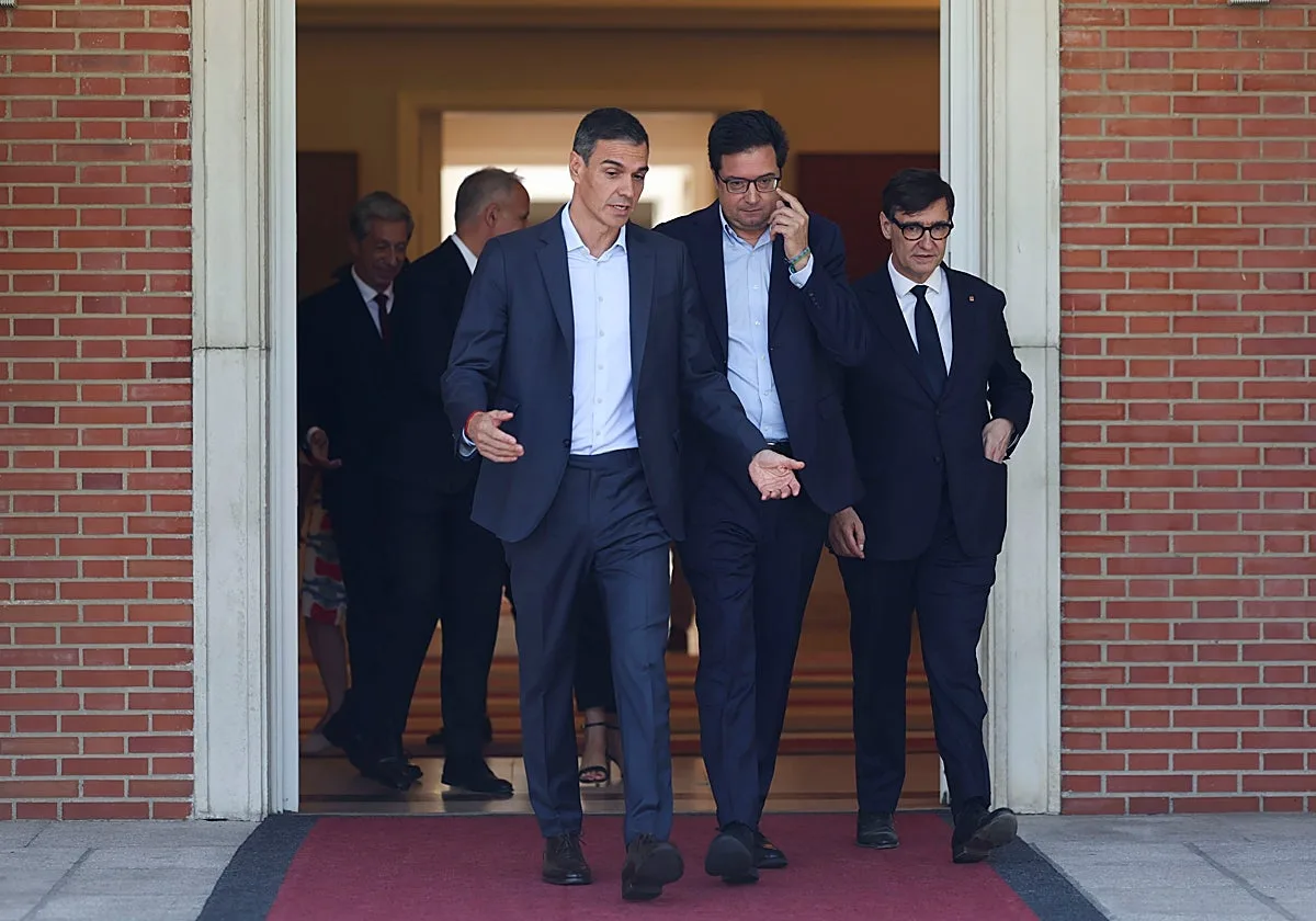 756 altos cargos y 959 asesores a dedo: la herencia que deja Sánchez si sale del Gobierno