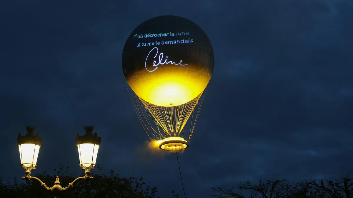 Paris se prépare aux concerts de Céline Dion en faisant un clin d’œil aux JO