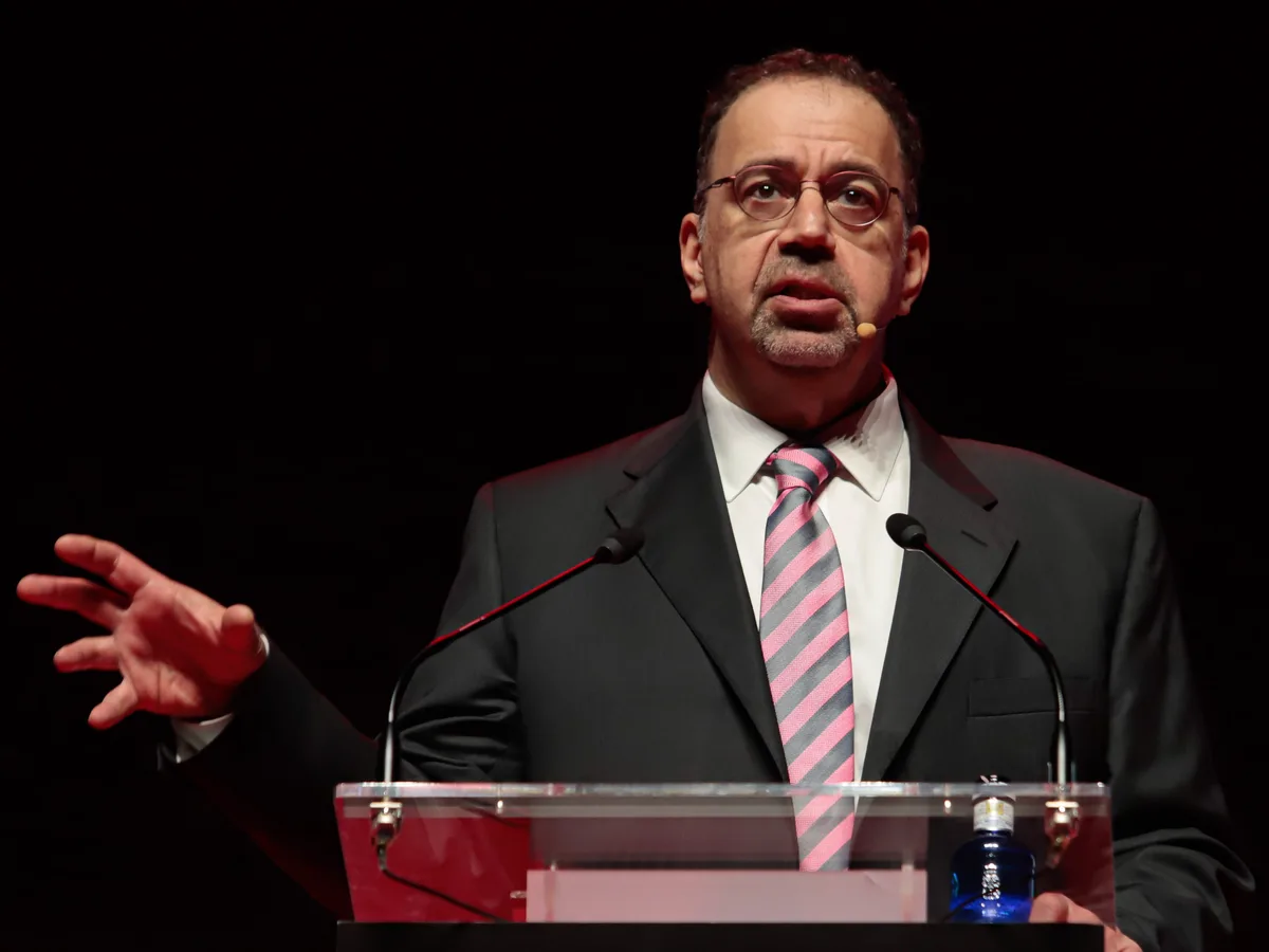 A Nobel Prize-winning economist explained why he's backing California's billionaire tax