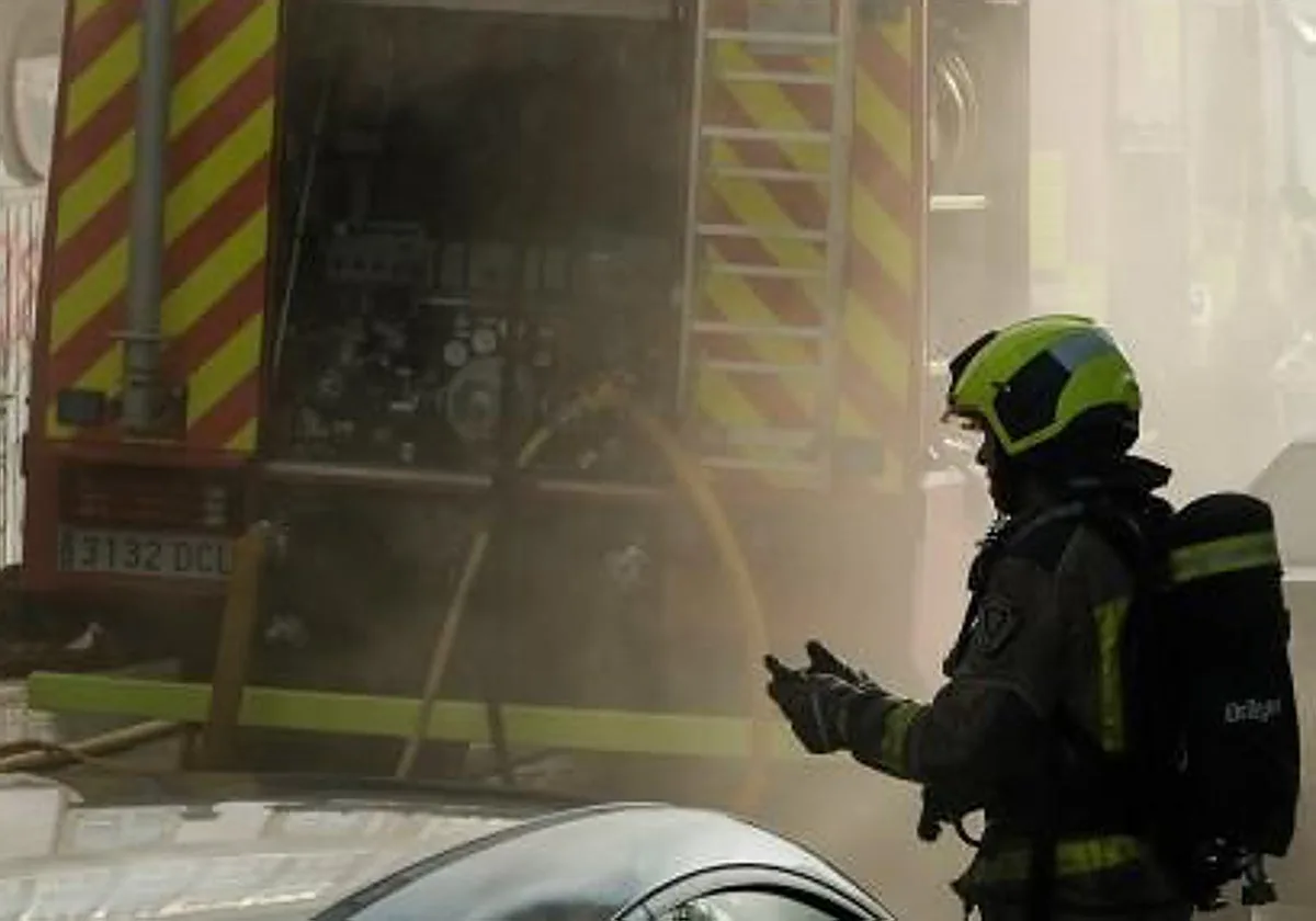 Hallan el cuerpo sin vida de una persona tras un incendio en una vivienda de Arteixo (La Coruña)