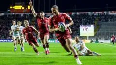 Munster hold on to beat Racing after Foley tributes